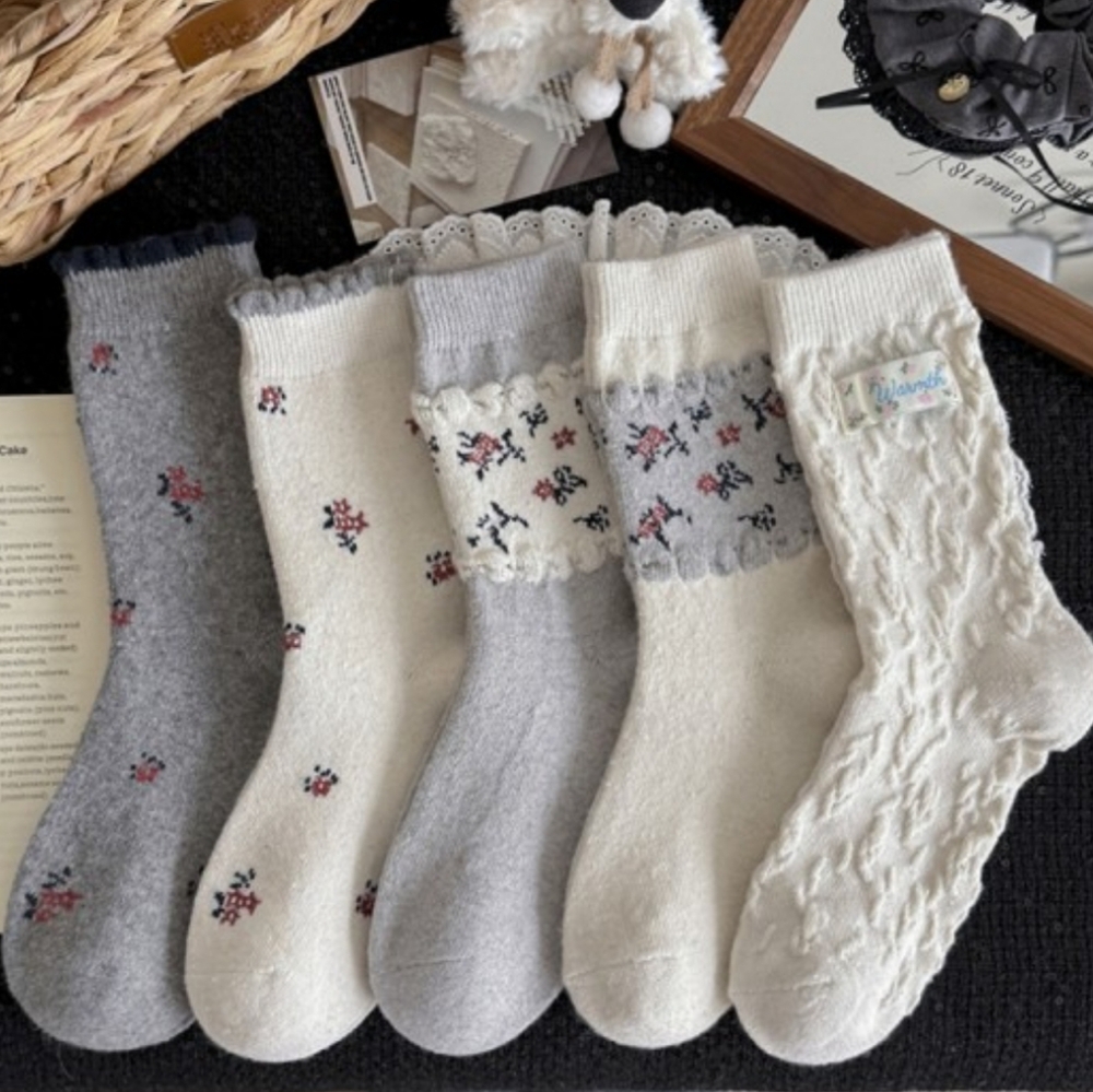 🧦 Cashmere Socks